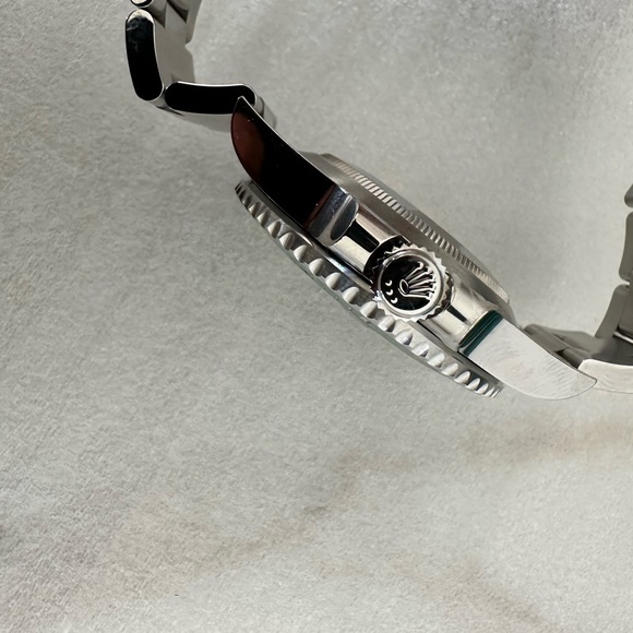 Rolex Hulk green 40 submariner box and papers circa 2019 
116610LV - Picture 12 of 16